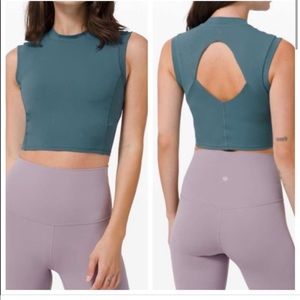 Lululemon sweat intention tank crop bra top size 8